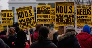 স্ত্রীসহ মাদুরোকে তুলে নেয়ার প্রতিবাদে যুক্তরাষ্ট্রে বিক্ষোভ